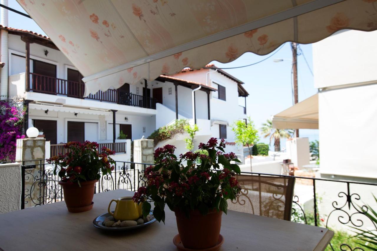 Beachfront Deluxe Apt. Pefkochori Exterior foto